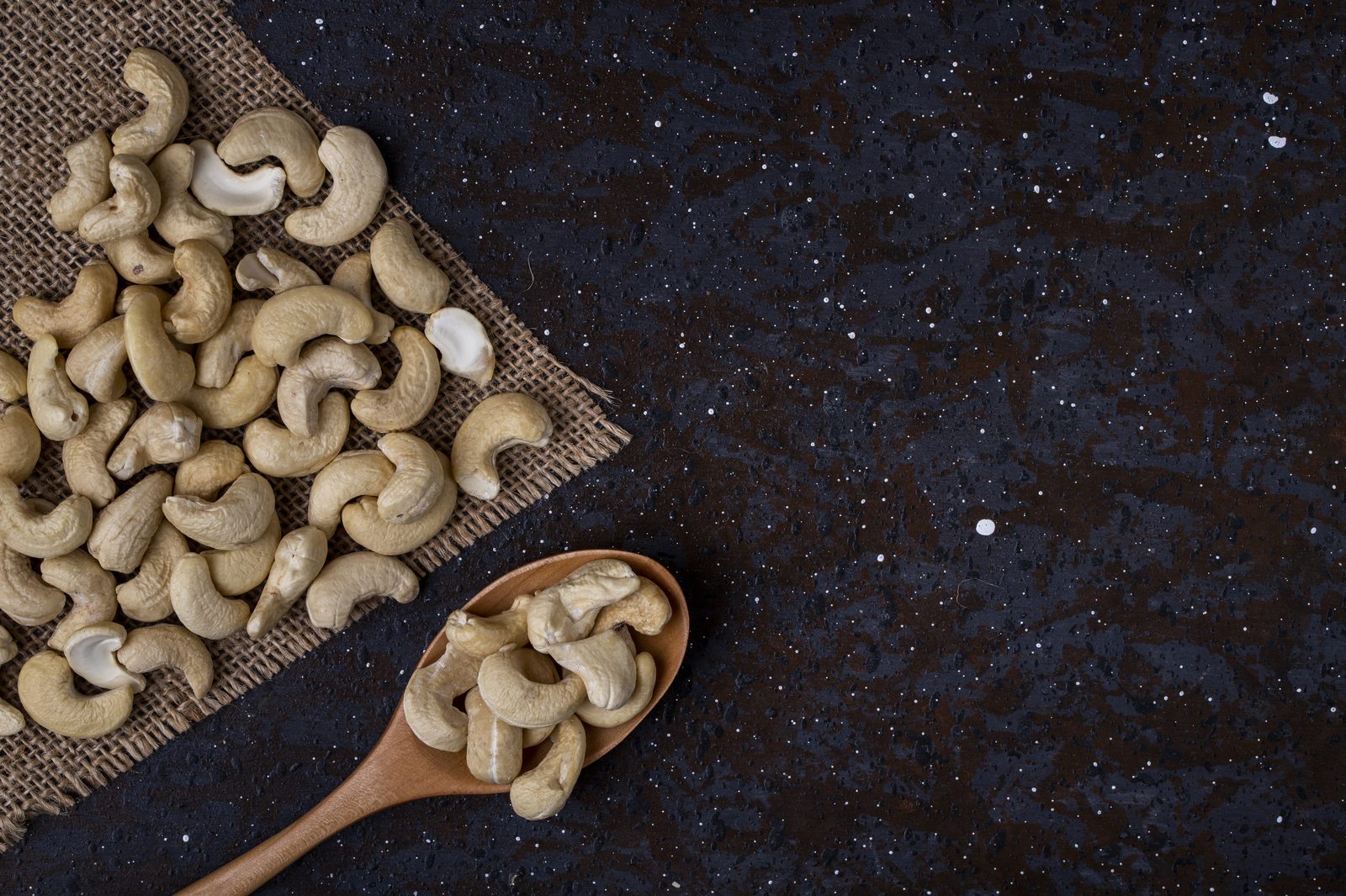 Bennett's premium roasted cashews